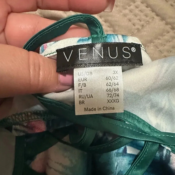 New-Plus Size Venus Sleep Chemise. Size 3X. - Picture 6 of 10